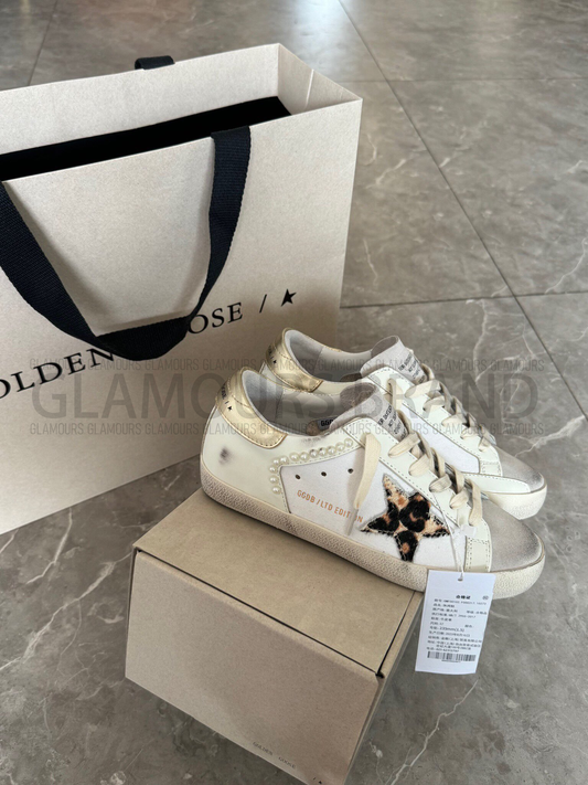 SUPERSTAR WOMEN'S SNEAKERS