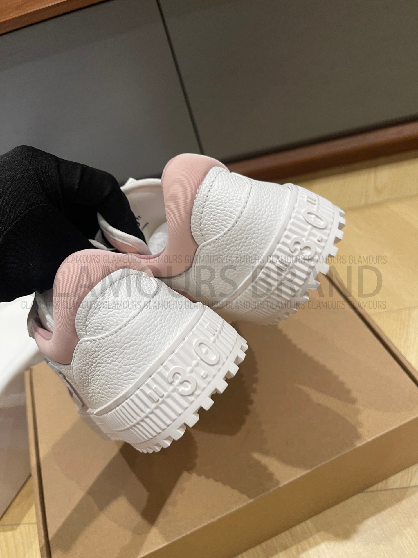 3.0 OFF COURT LOW WOMEN'S SNEAKERS