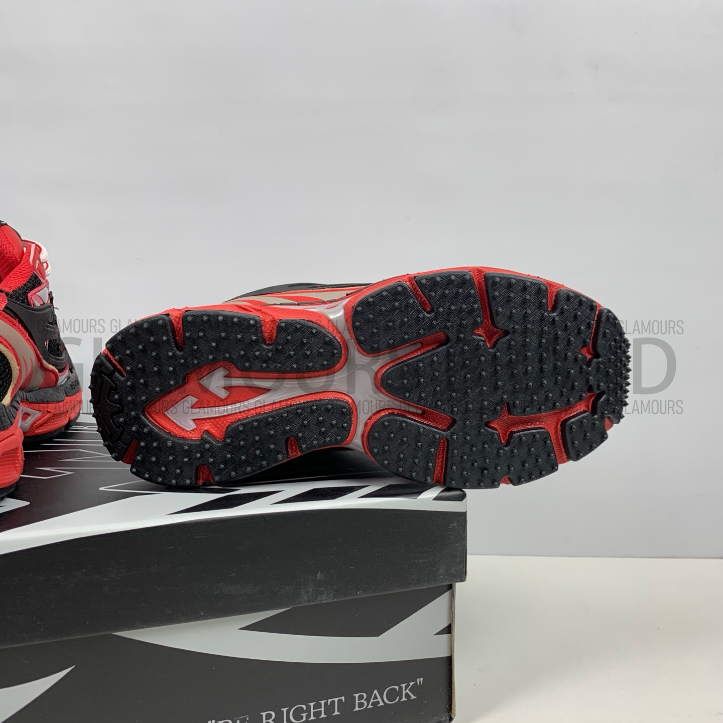 BE RIGHT BACK UNISEX SNEAKERS