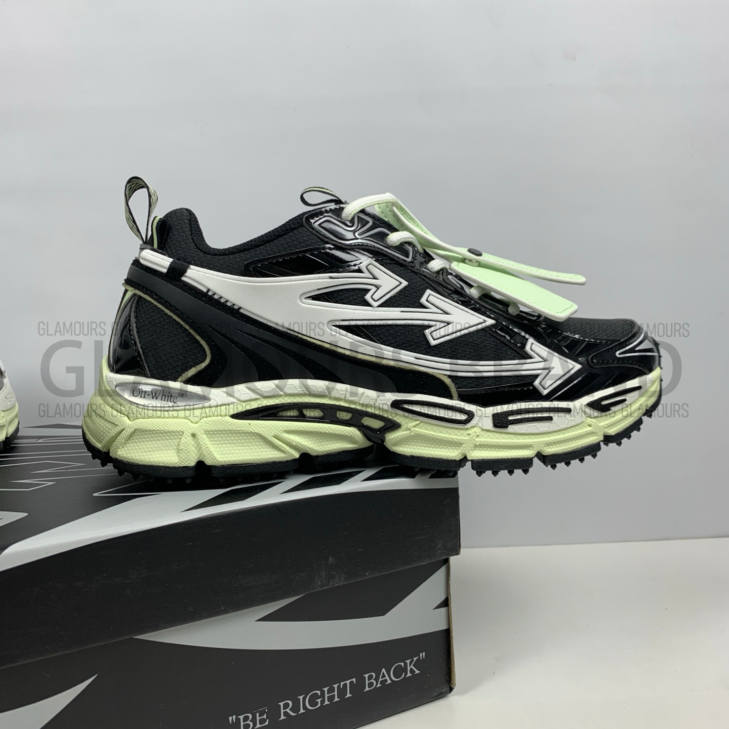 BE RIGHT BACK UNISEX SNEAKERS