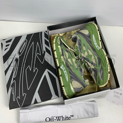 BE RIGHT BACK UNISEX SNEAKERS