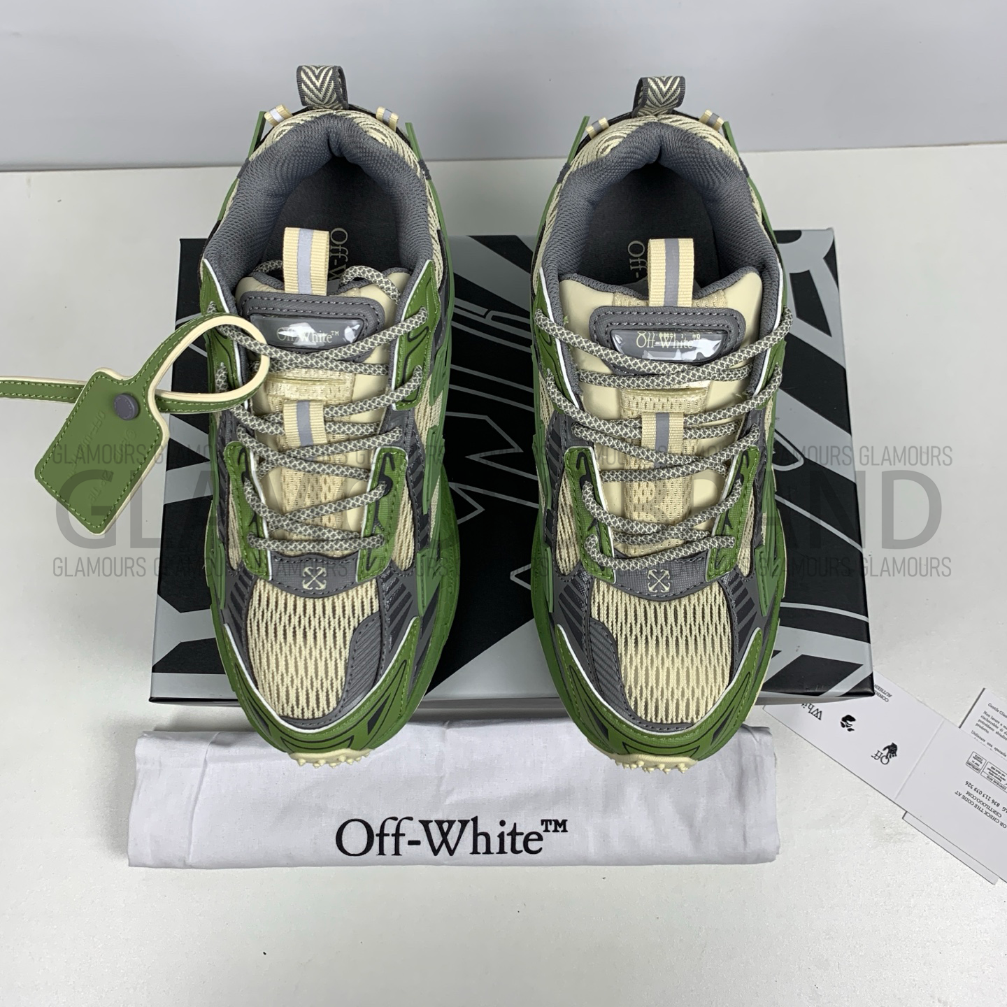 BE RIGHT BACK UNISEX SNEAKERS