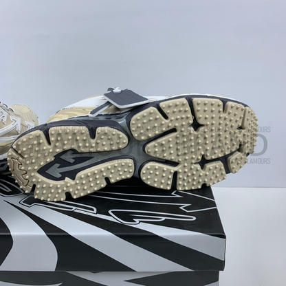 BE RIGHT BACK UNISEX SNEAKERS