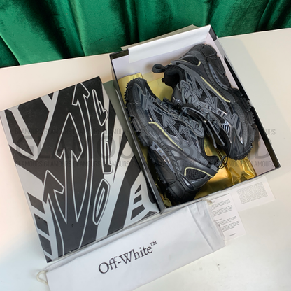 BE RIGHT BACK UNISEX SNEAKERS