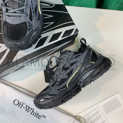 BE RIGHT BACK UNISEX SNEAKERS