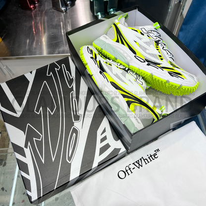 BE RIGHT BACK UNISEX SNEAKERS