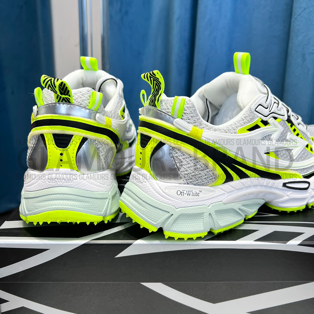 BE RIGHT BACK UNISEX SNEAKERS