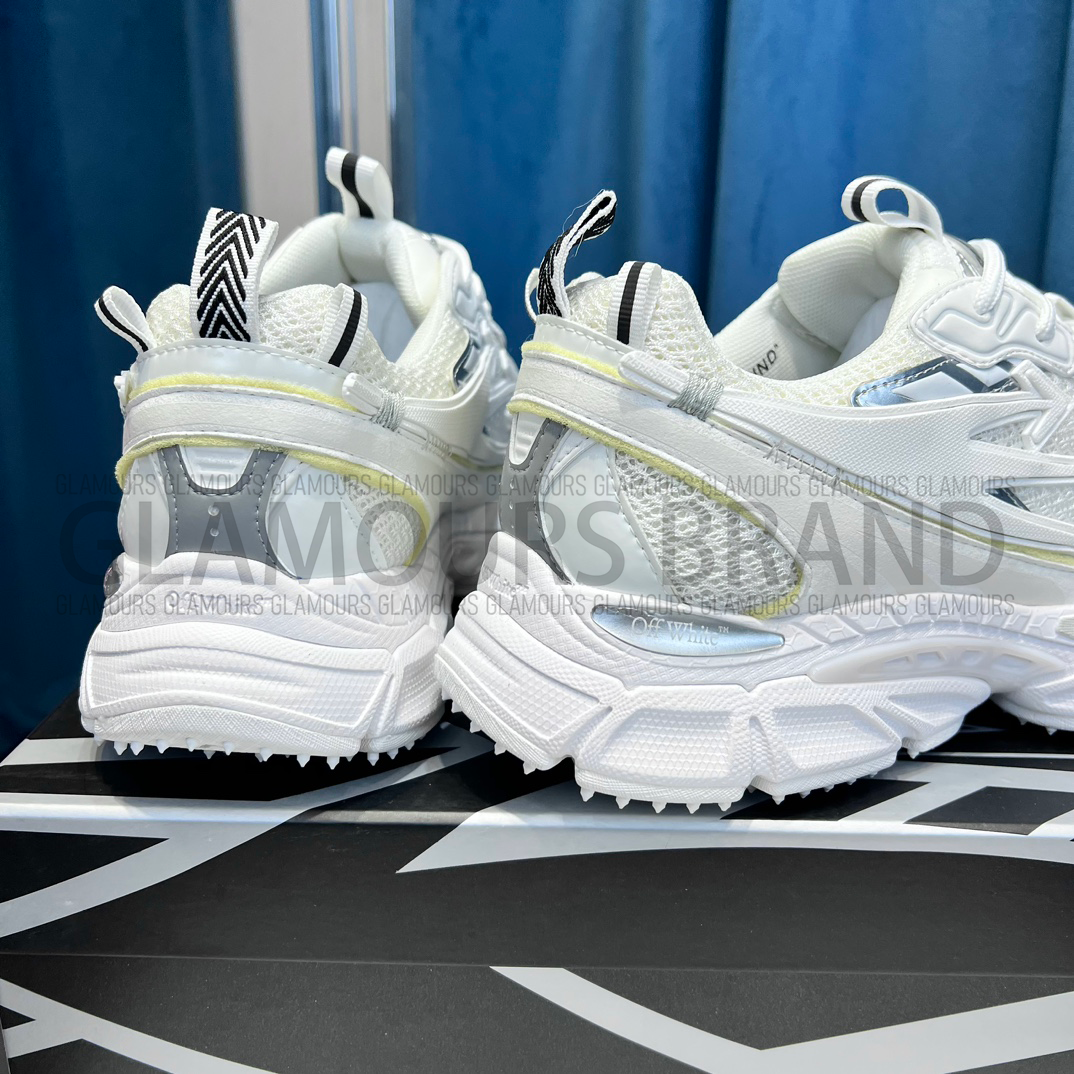 BE RIGHT BACK UNISEX SNEAKERS