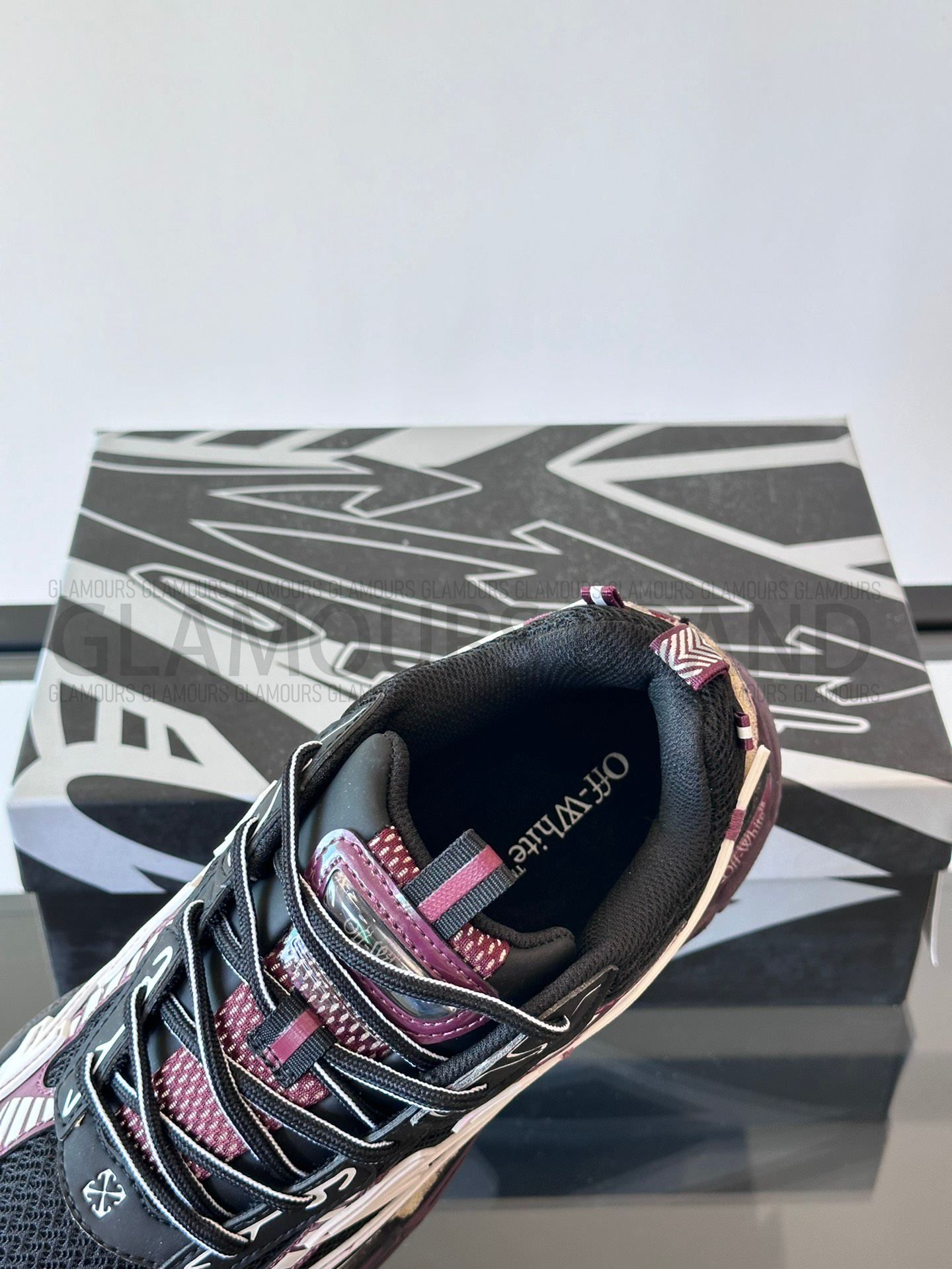 RIGHT BACK UNISEX SNEAKERS