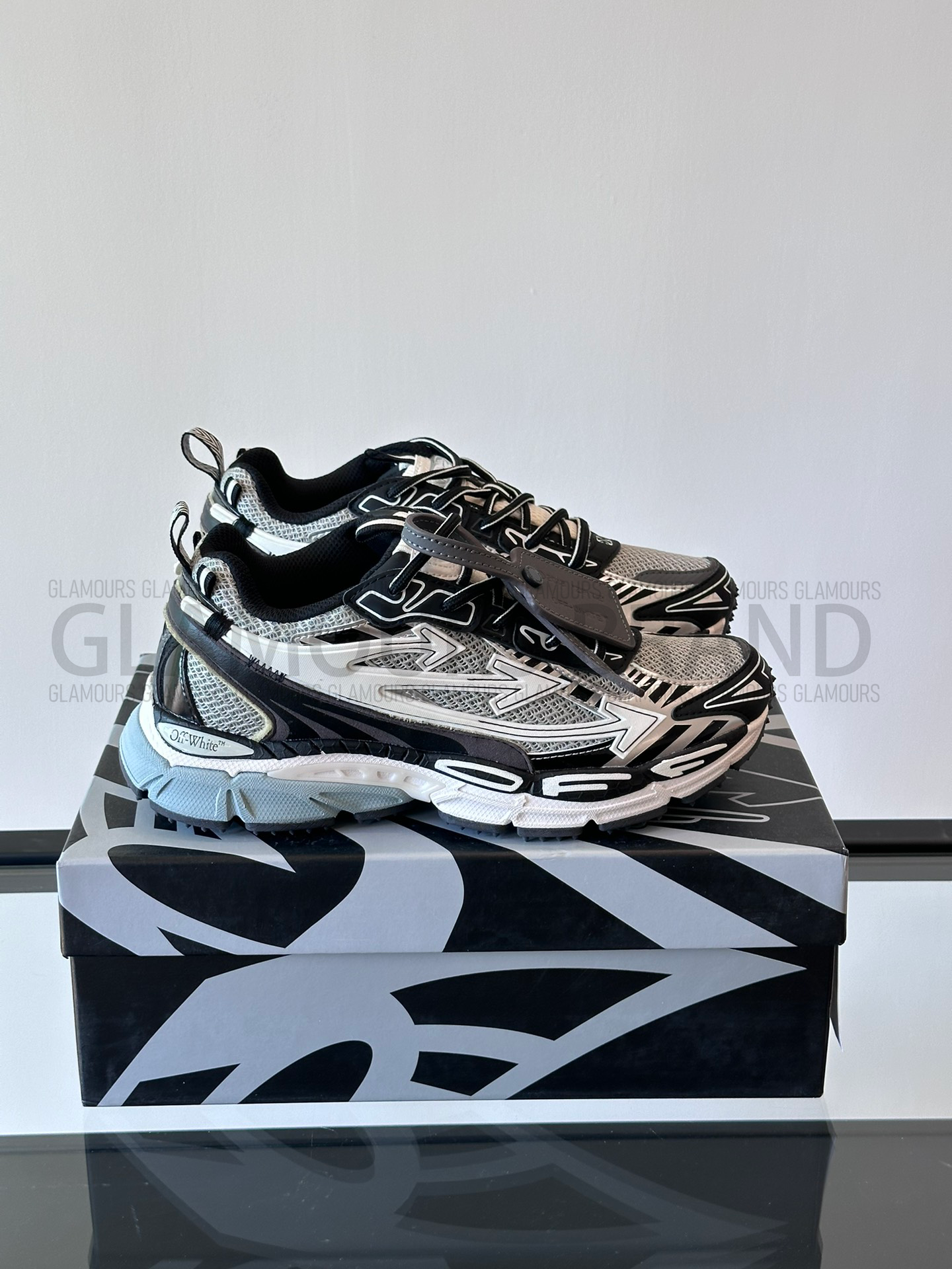 RIGHT BACK UNISEX SNEAKERS